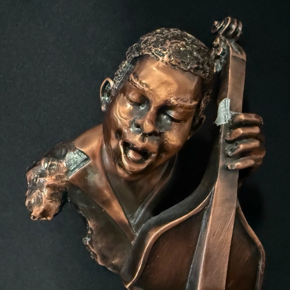 Jazz Bass Player Sculpture/Figurine - Picture 4 of 13